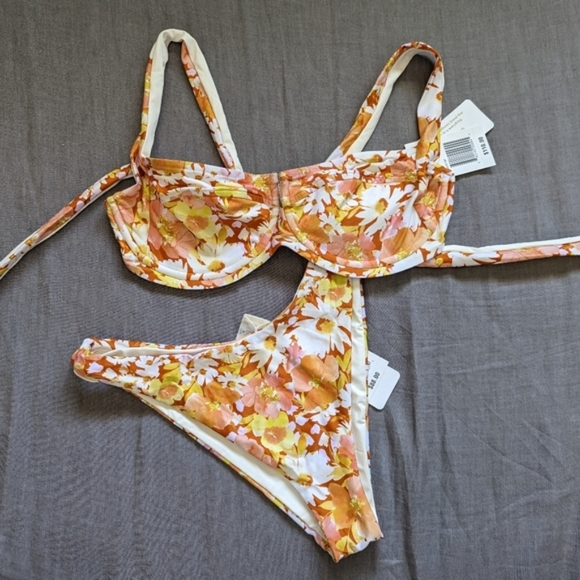 L*Space Camellia Cabana Bikini Set - Picture 1 of 10